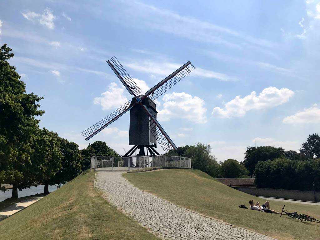 Sint-Janshuismolen 風車