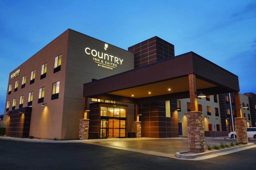Country Inn & Suites by Radisson, Page