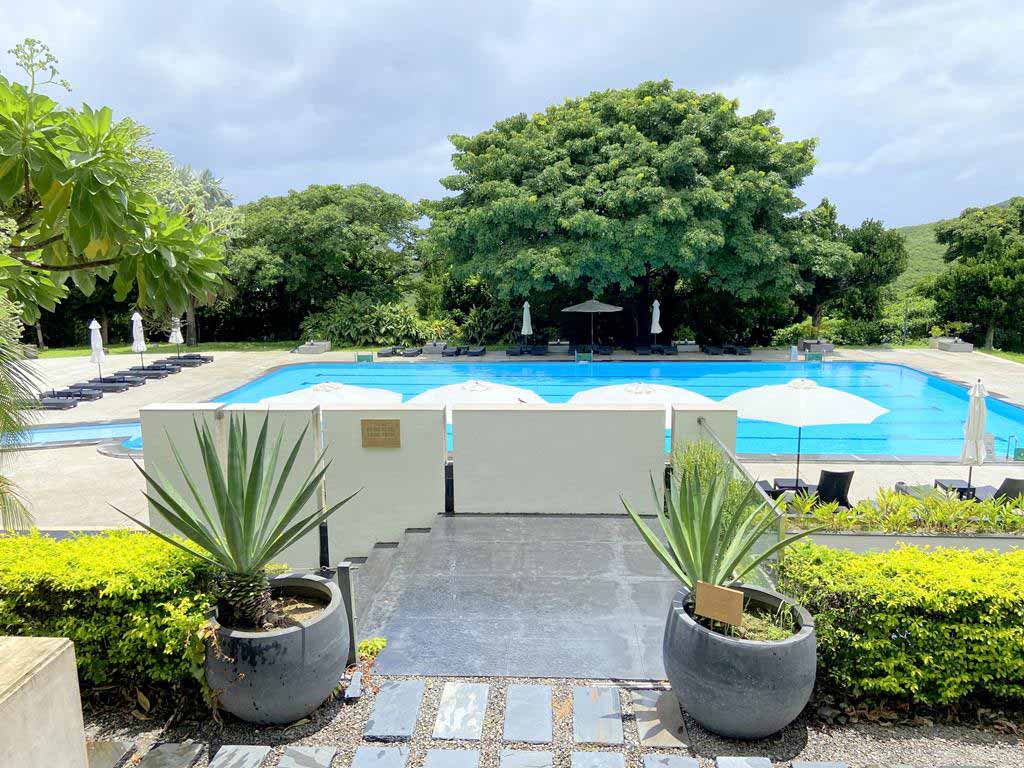 swimming pool of gloria-manor