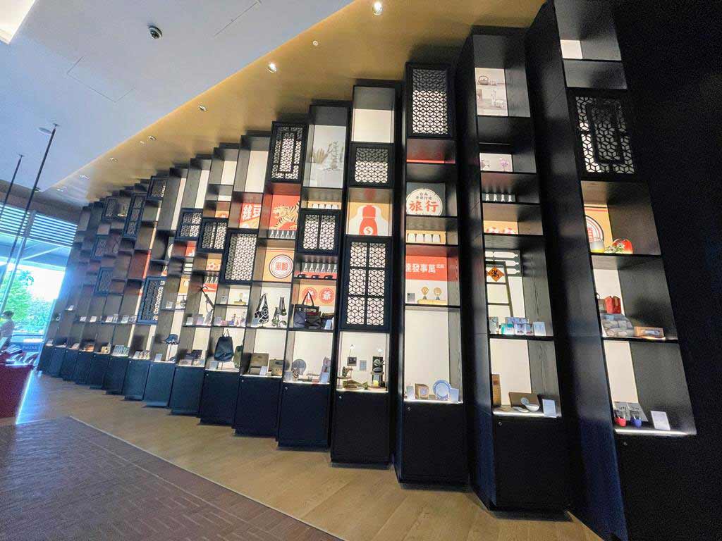 lobby-of-The-Place-Tainan