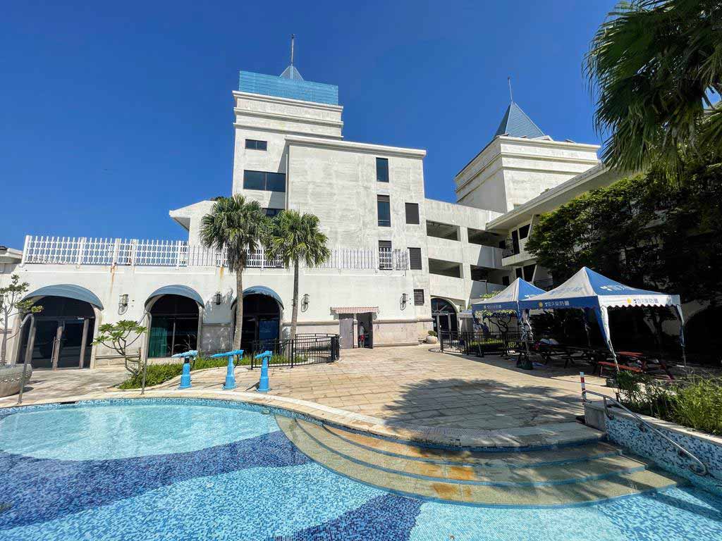 swimming-pool-of-fullon-hotel-fulong