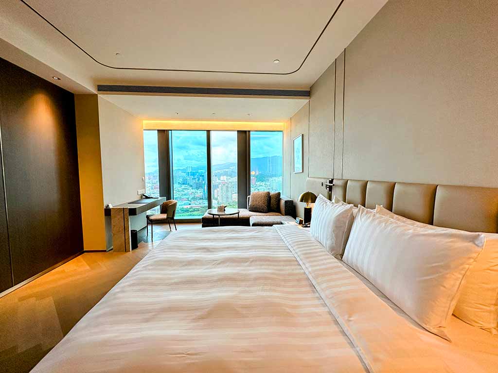 Room-of-Grand-HiLai-Taipei